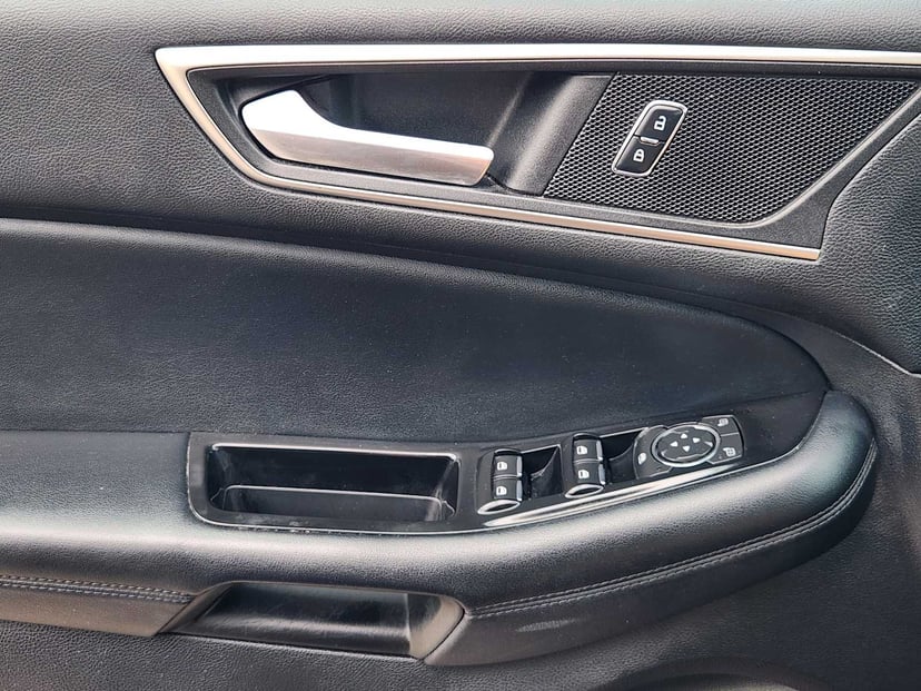 2016 Ford Edge - Image 23