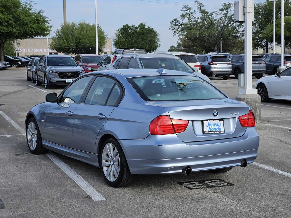 2009 BMW 335i xDrive - Image 5