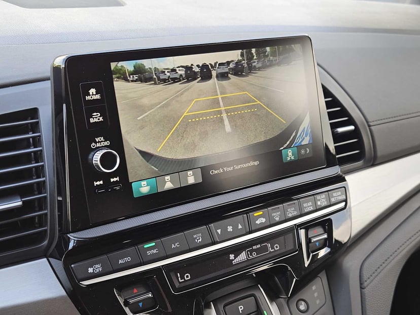 2026 Honda Odyssey - Image 14