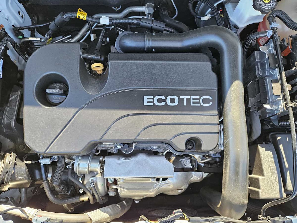 2021 Chevrolet Equinox - Image 28