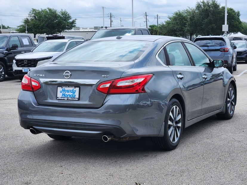 2016 Nissan Altima - Image 6