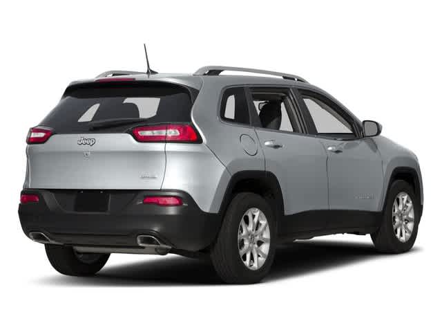 2017 Jeep Cherokee - Image 5