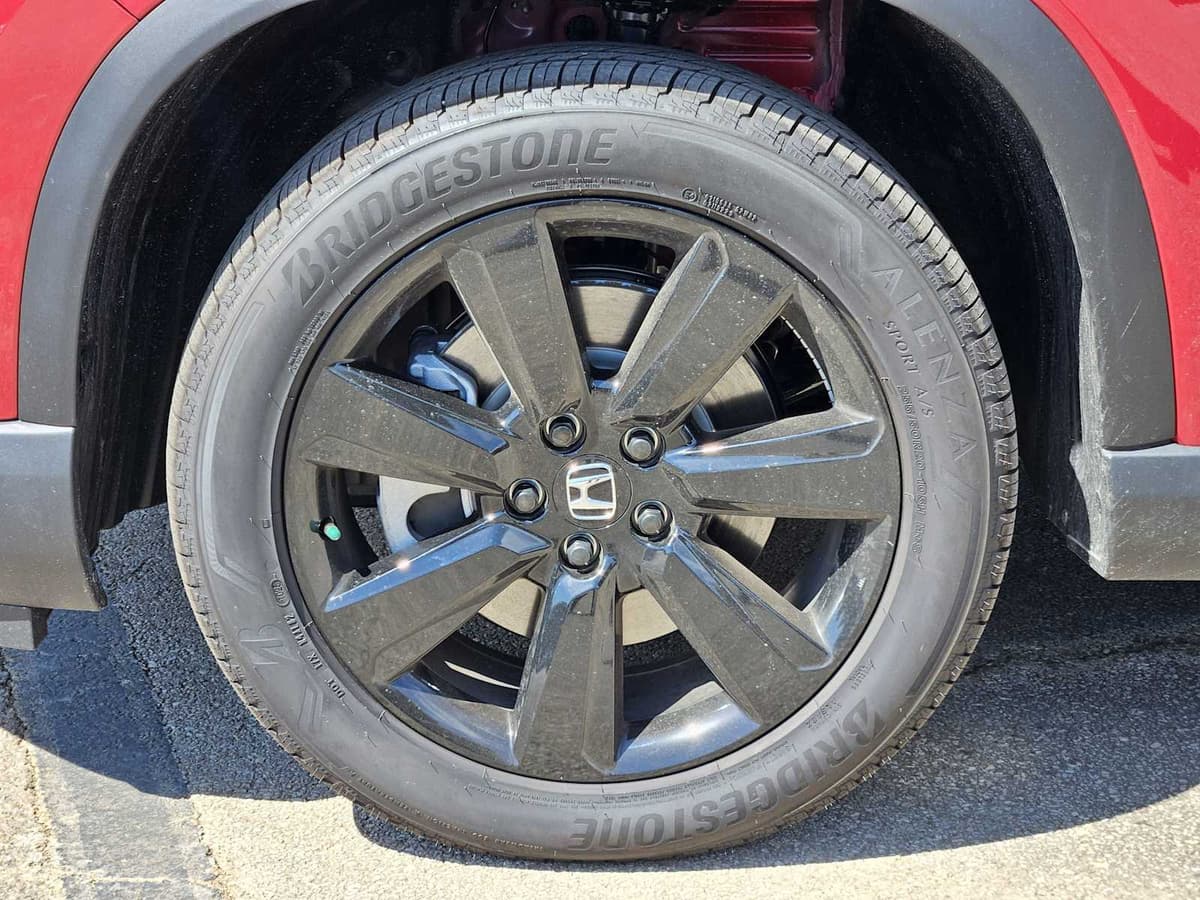 2025 Honda Pilot - Image 9