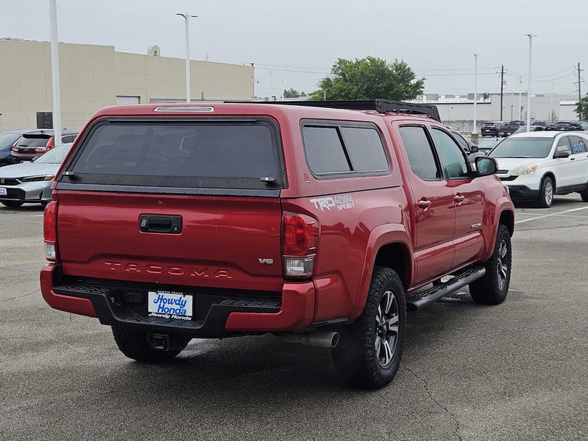 2016 Toyota Tacoma - Image 6