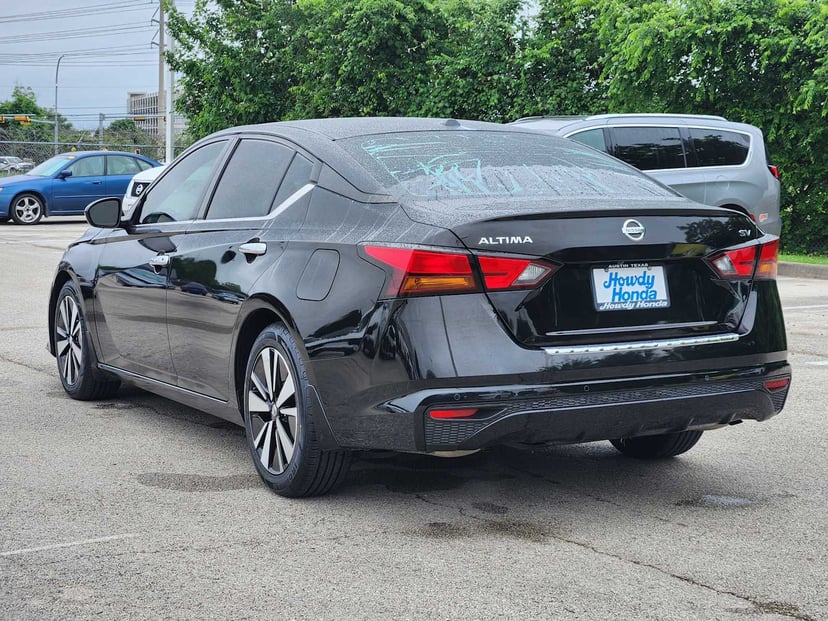 2021 Nissan Altima - Image 5