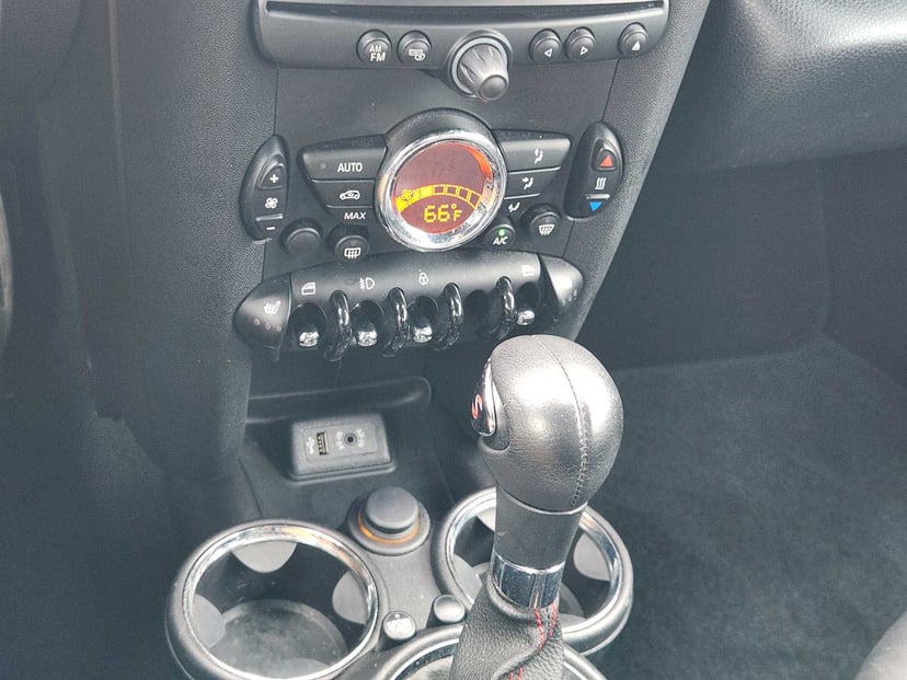 2015 MINI Coupe - Image 19