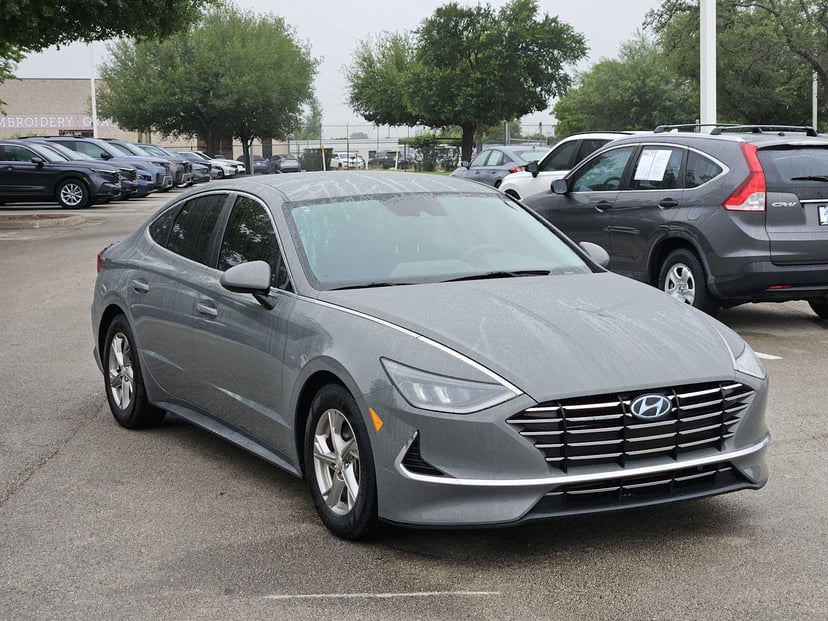 2022 Hyundai Sonata - Image 3