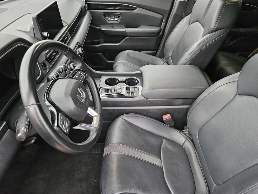 2023 Honda Pilot - Image 13