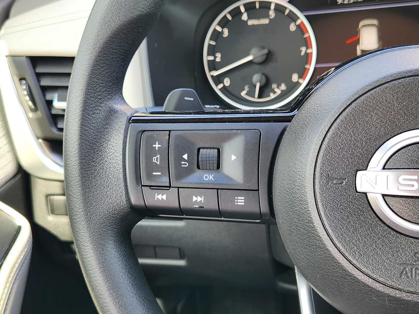 2023 Nissan Rogue - Image 27