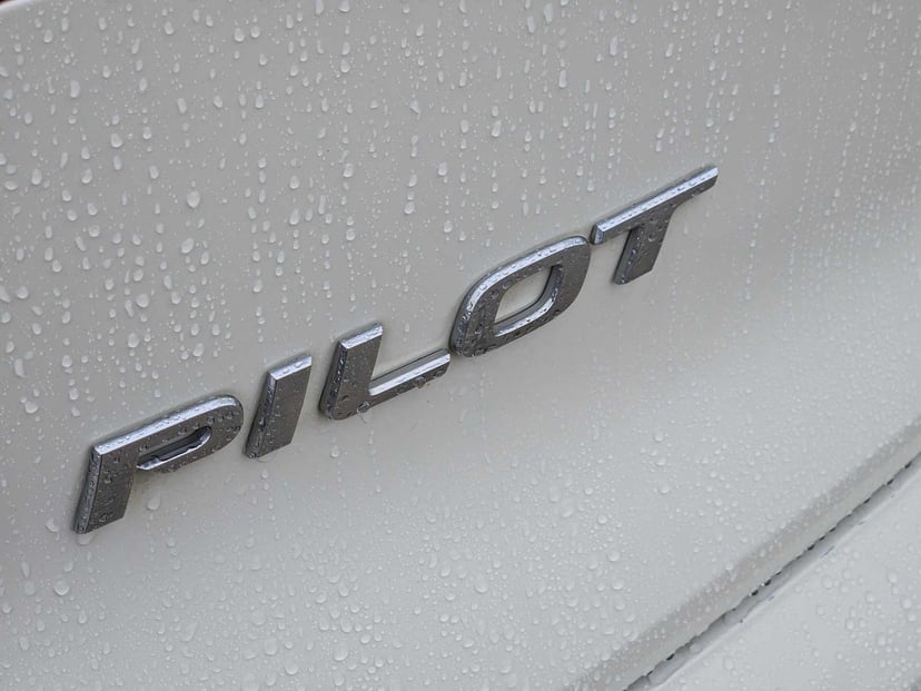 2016 Honda Pilot - Image 8