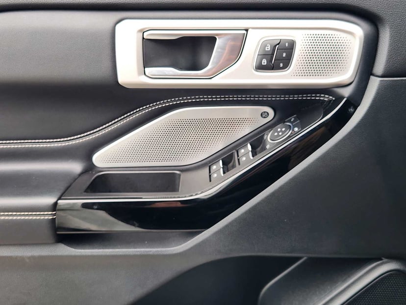 2021 Ford Explorer - Image 22