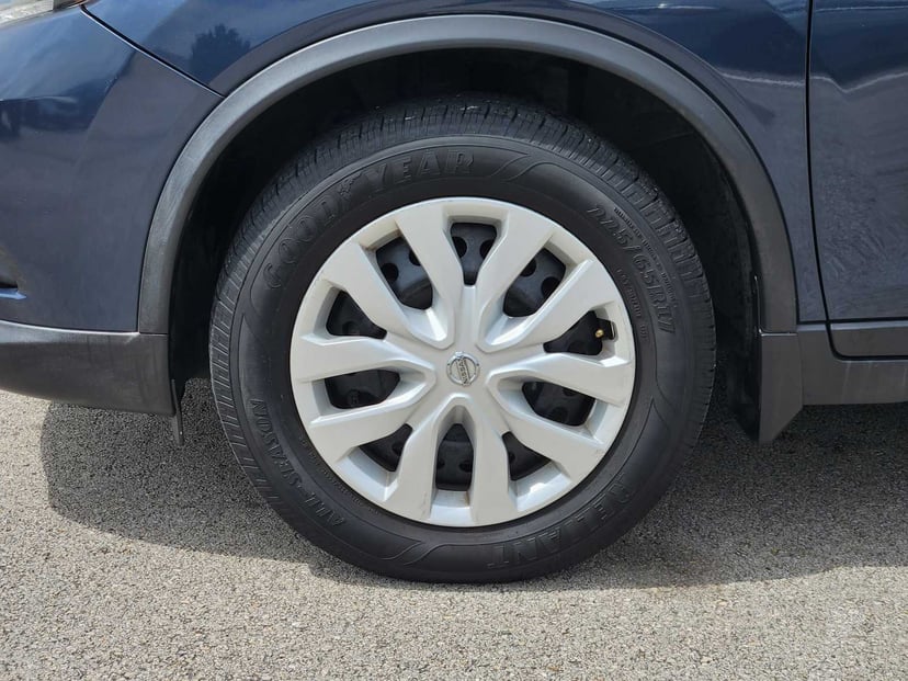 2016 Nissan Rogue - Image 9
