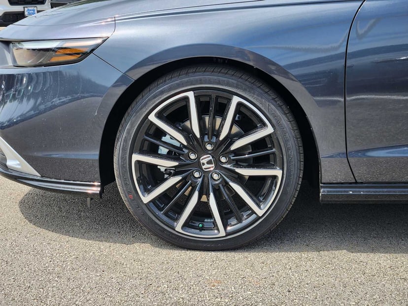 2026 Honda Accord Hybrid - Image 7