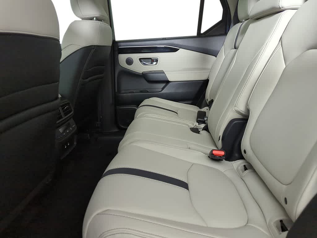 2026 Honda Pilot - Image 24