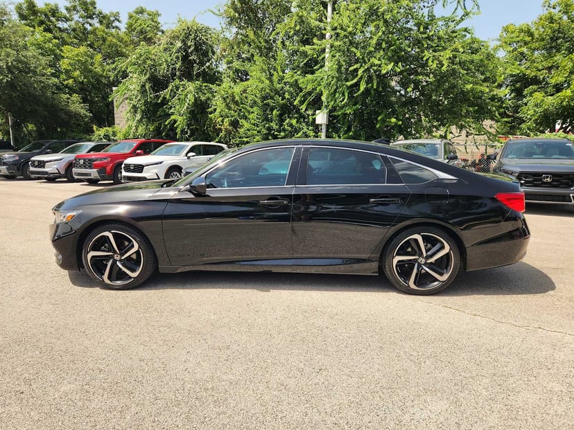 2018 Honda Accord Sedan - Image 3