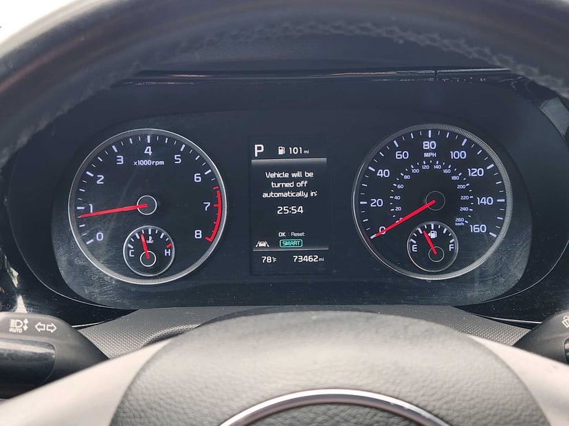 2022 Kia K5 - Image 16