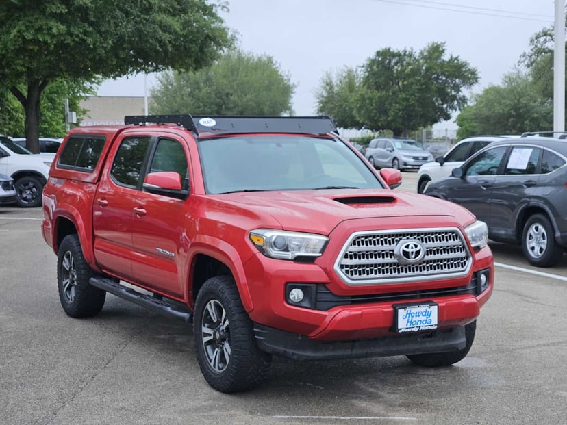2016 Toyota Tacoma - Image 3