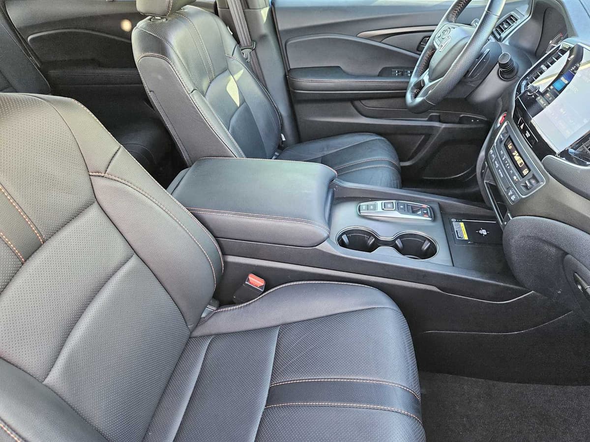 2024 Honda Passport - Image 14