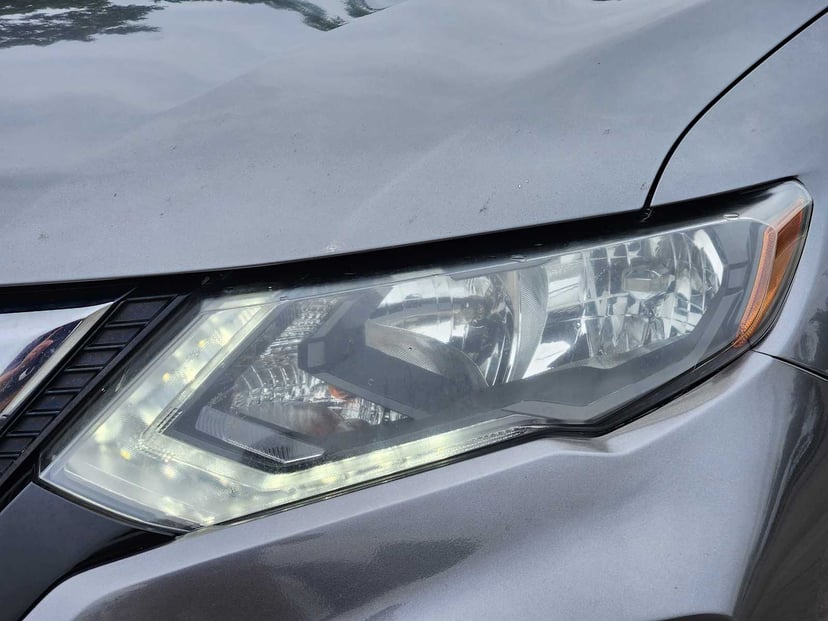 2017 Nissan Rogue - Image 7