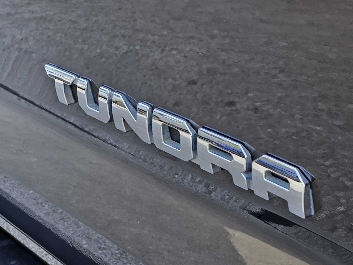 2022 Toyota Tundra - Image 11