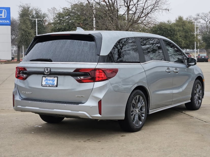 2026 Honda Odyssey - Image 6