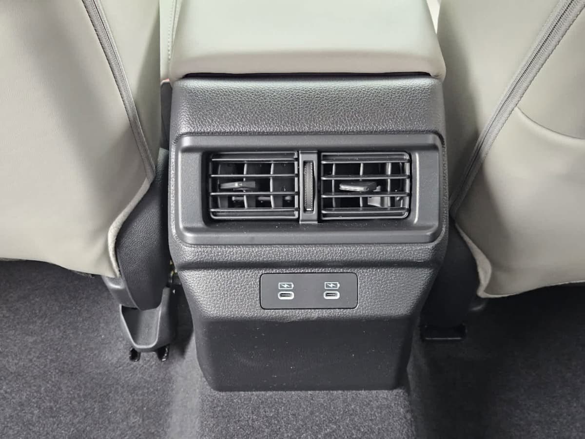 2025 Honda Accord Hybrid - Image 25