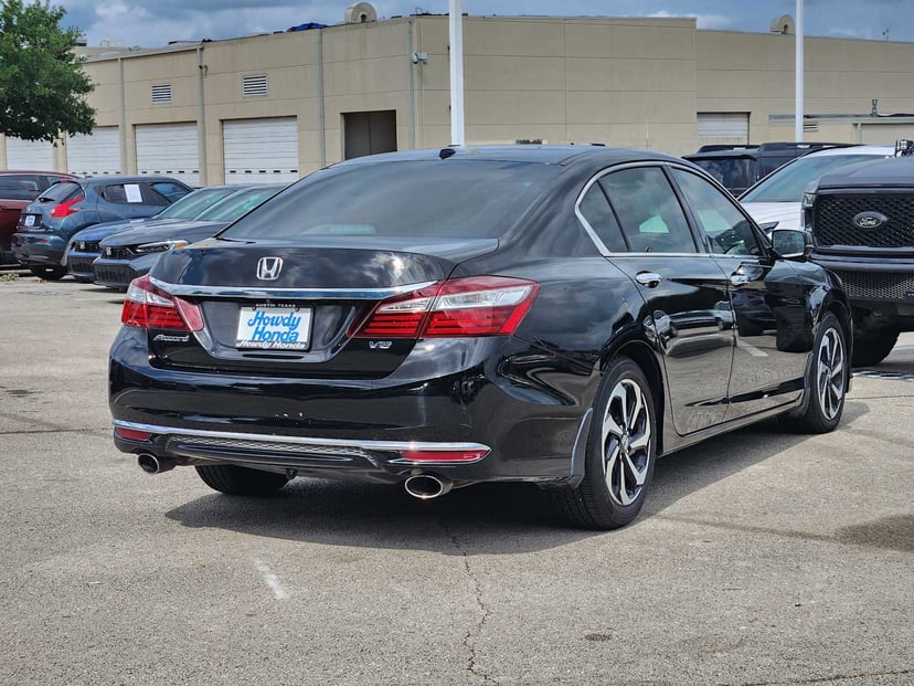 2017 Honda Accord - Image 6