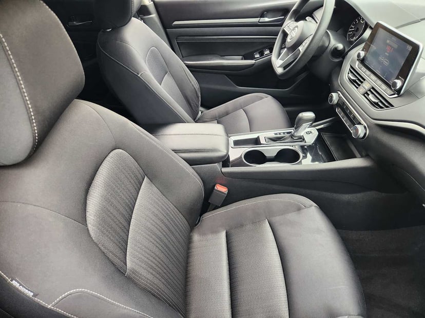 2021 Nissan Altima - Image 14