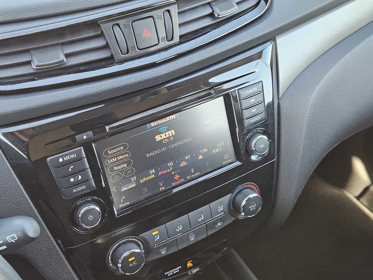 2020 Nissan Rogue Sport - Image 16