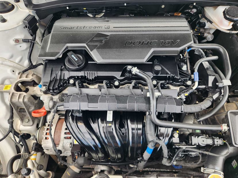 2024 Hyundai Elantra - Image 30