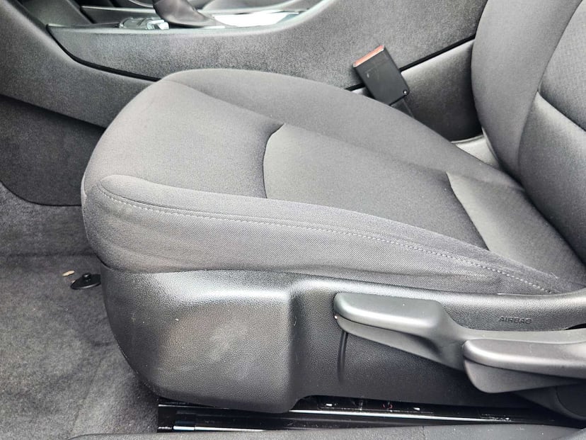 2021 Chevrolet Malibu - Image 24