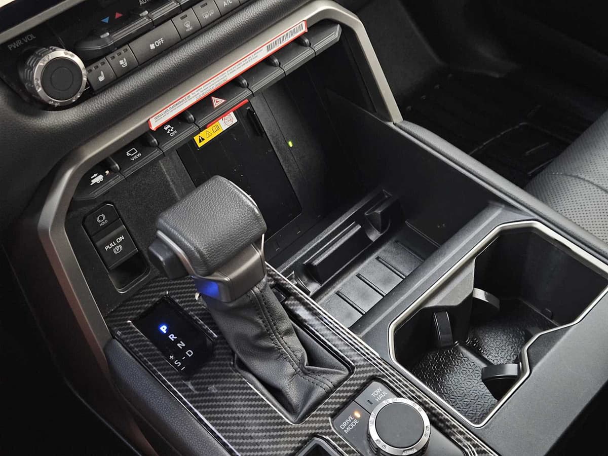 2022 Toyota Tundra - Image 20