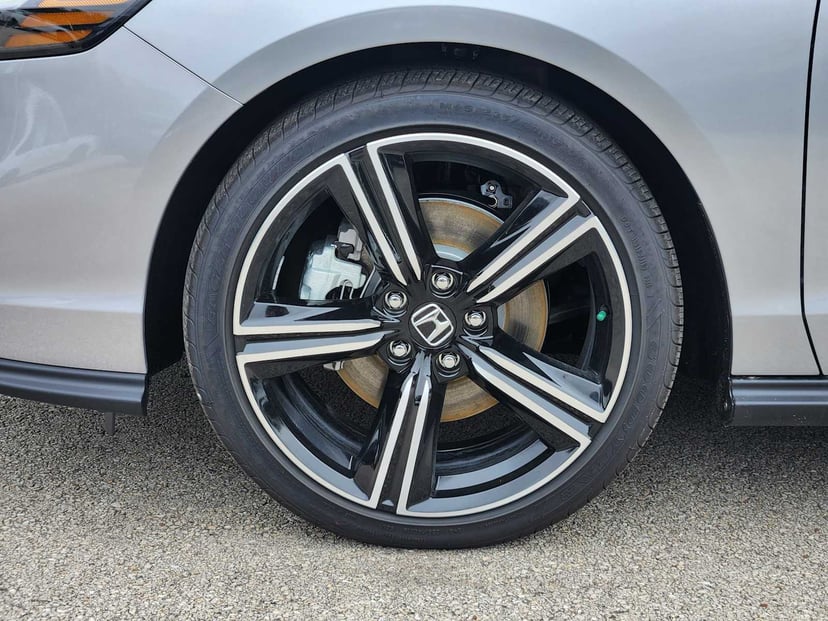 2026 Honda Accord Hybrid - Image 7