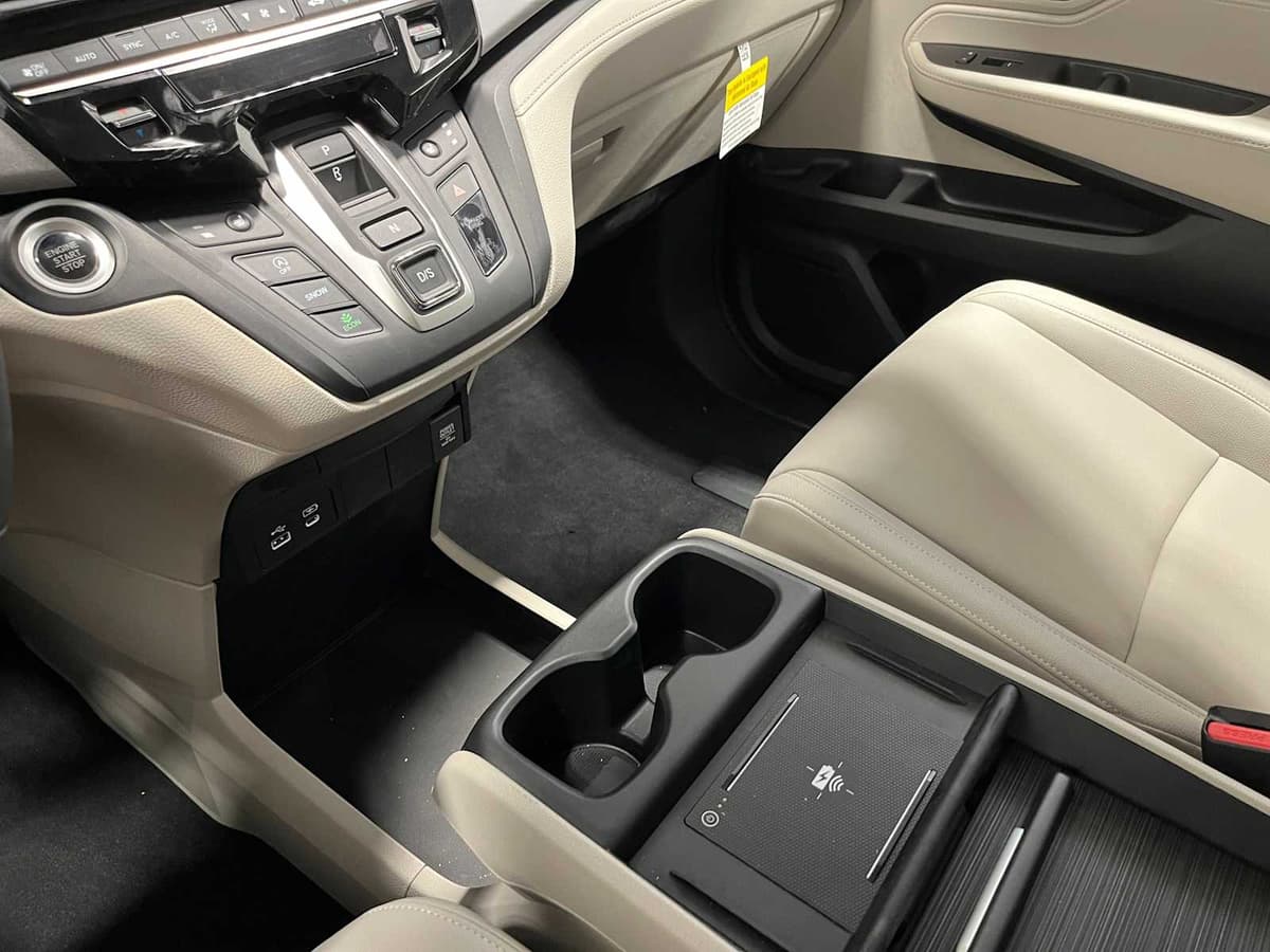 2026 Honda Odyssey - Image 20