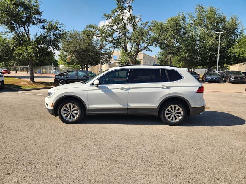 2018 Volkswagen Tiguan - Image 3