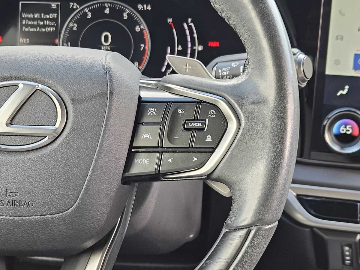 2023 LEXUS RX - Image 28