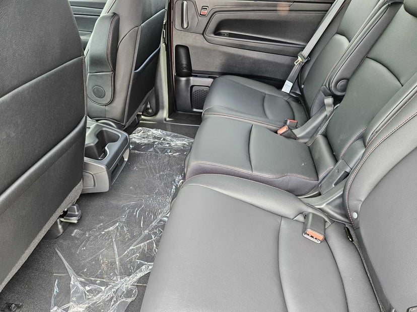 2026 Honda Odyssey - Image 24