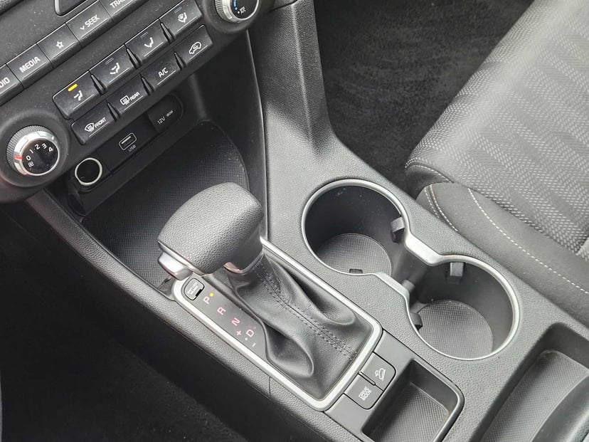 2022 Kia Sportage - Image 19