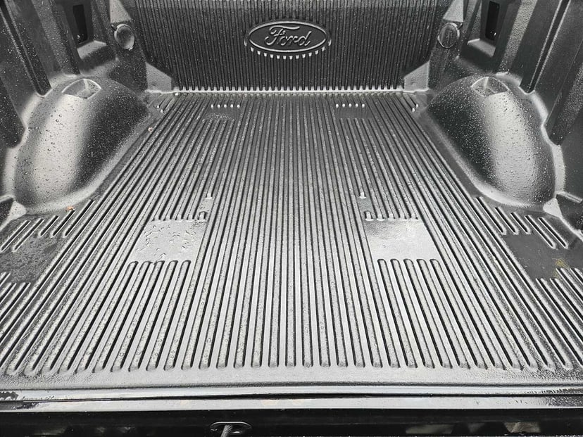 2023 Ford F-150 - Image 32