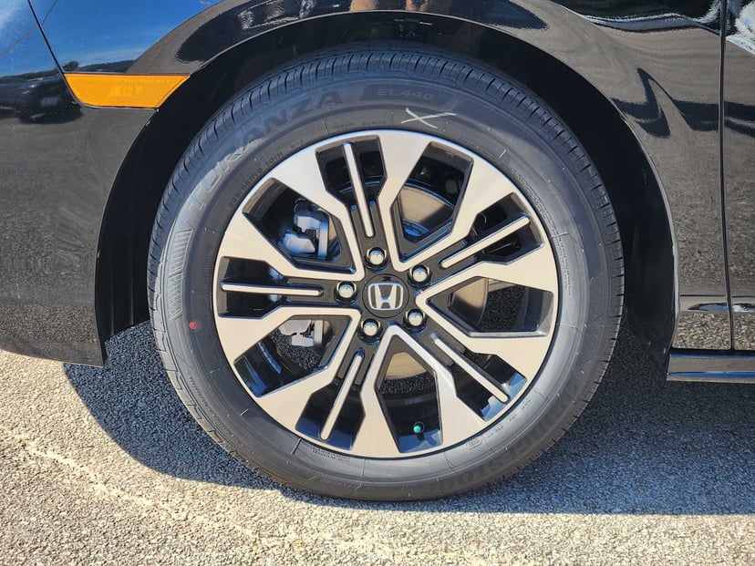 2026 Honda Odyssey - Image 7