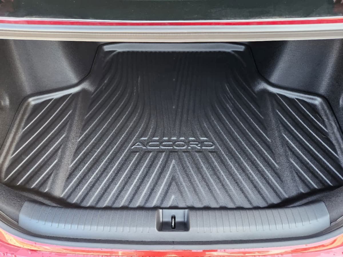 2025 Honda Accord Hybrid - Image 11