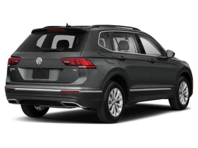 2018 Volkswagen Tiguan - Image 2
