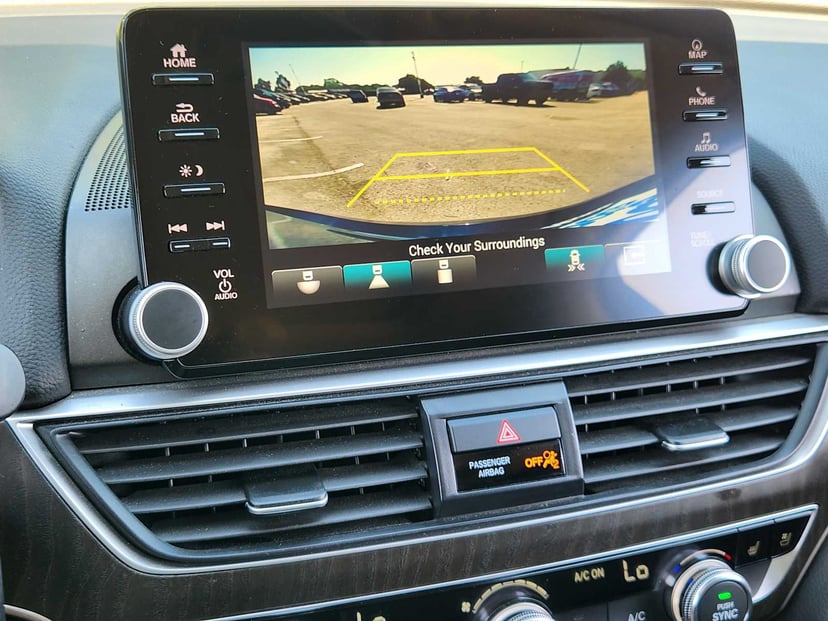2019 Honda Accord Hybrid - Image 18