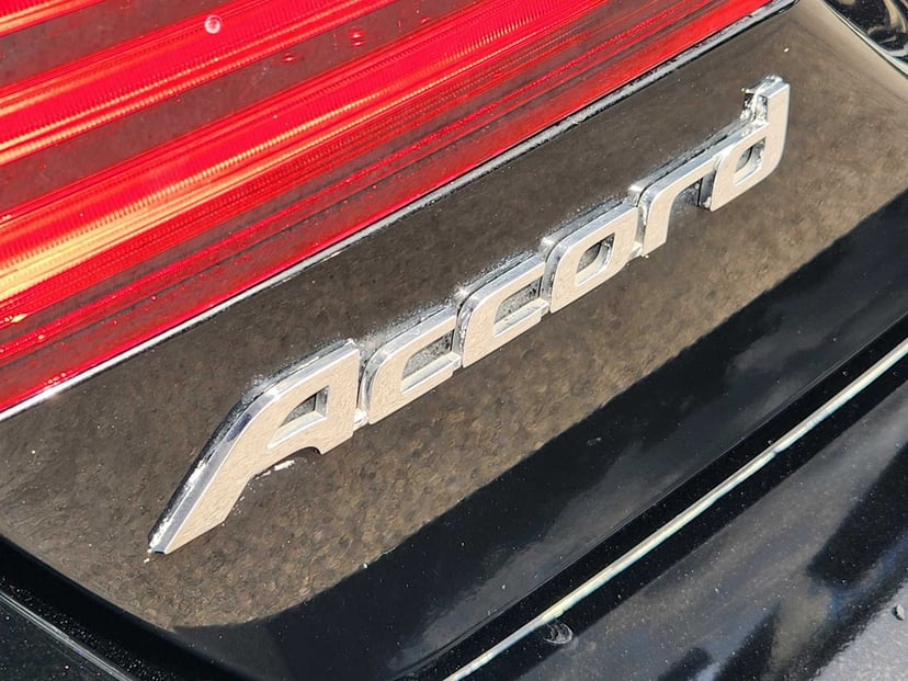 2017 Honda Accord - Image 11