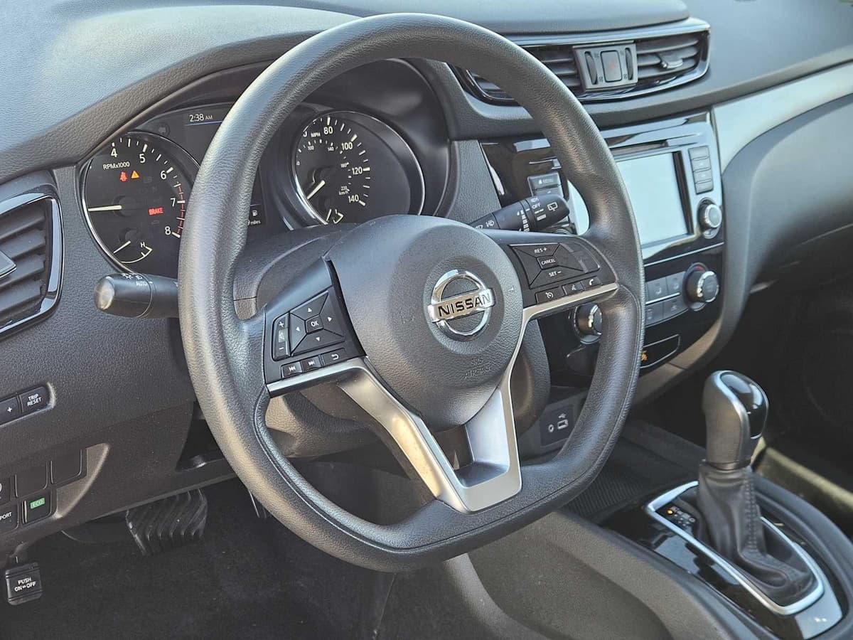 2020 Nissan Rogue Sport - Image 2