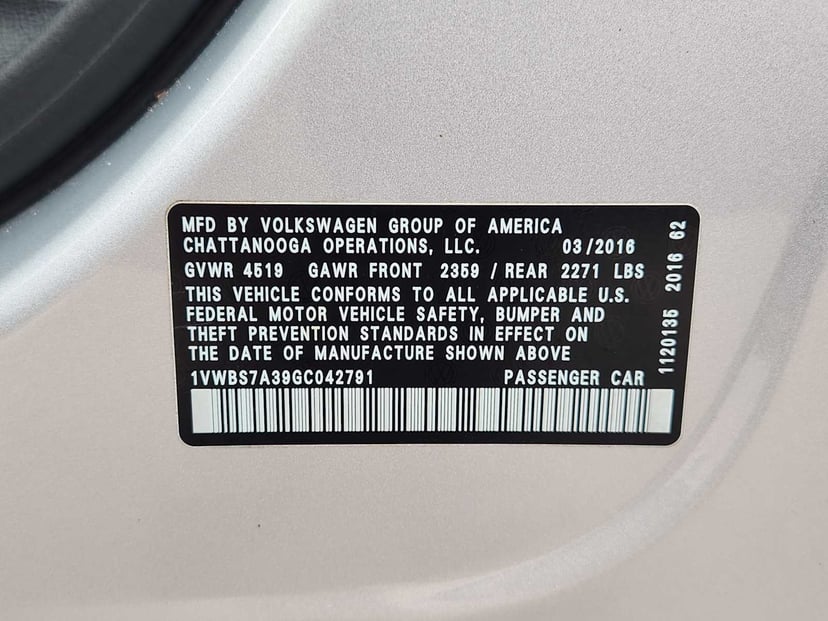 2016 Volkswagen Passat - Image 34