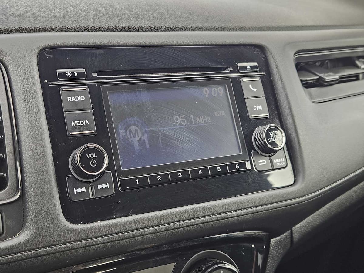 2022 Honda HR-V - Image 16