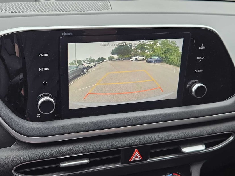 2022 Hyundai Sonata - Image 17