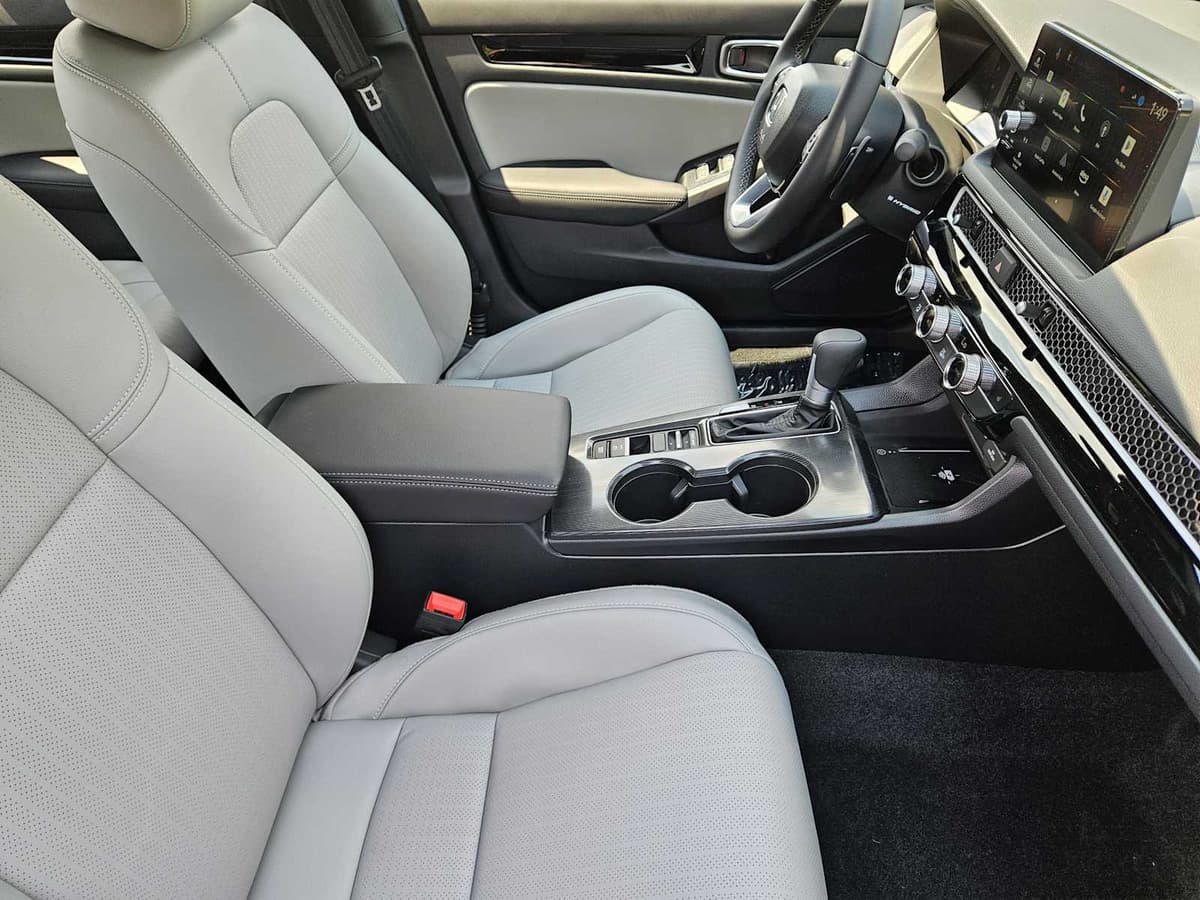 2026 Honda Civic Hybrid - Image 14