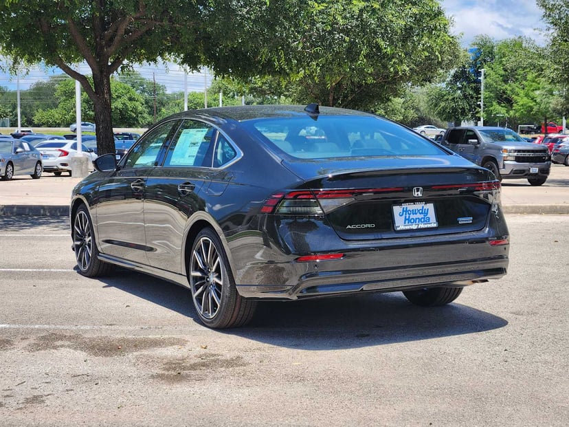 2026 Honda Accord Hybrid - Image 3